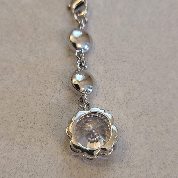 NWOT Rhinestone Phone Charm - Picture 7 of 8